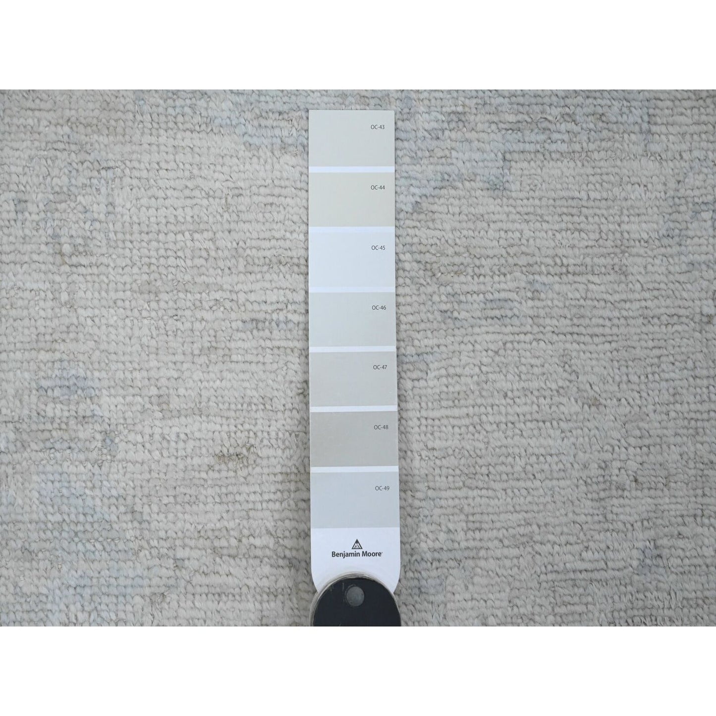 2'9"X7'7" White Angora Oushak Leaf Design Hand Knotted Wool Runner Rug