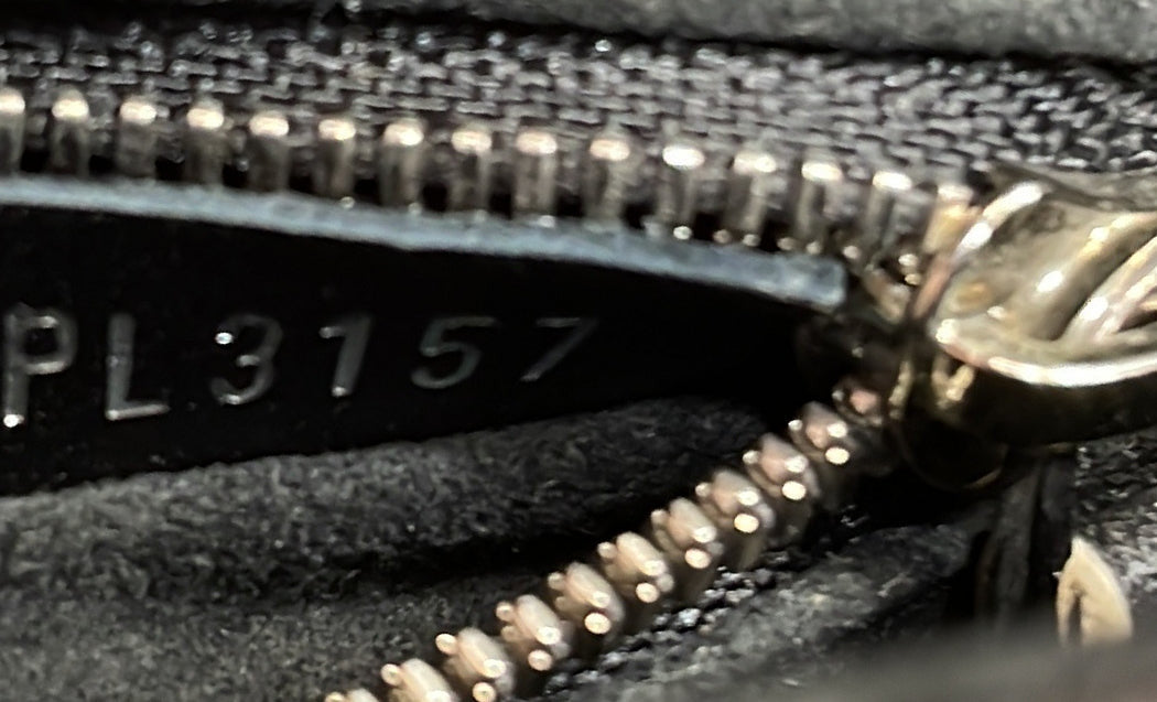 Louis Vuitton Chain It Handbag Monogram Canvas With Leather Pm