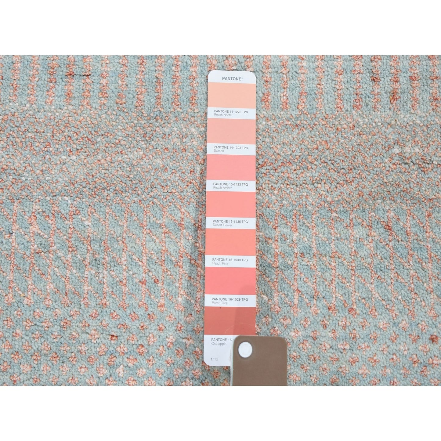 8'X8' Salmon Grass Design Wool And Silk Hand Knotted Round Oriental Rug