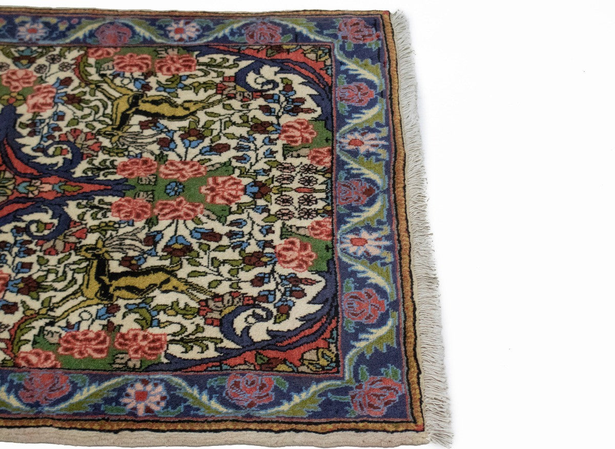 One-Of-A-Kind Handmade Oriental Rug Small Floral