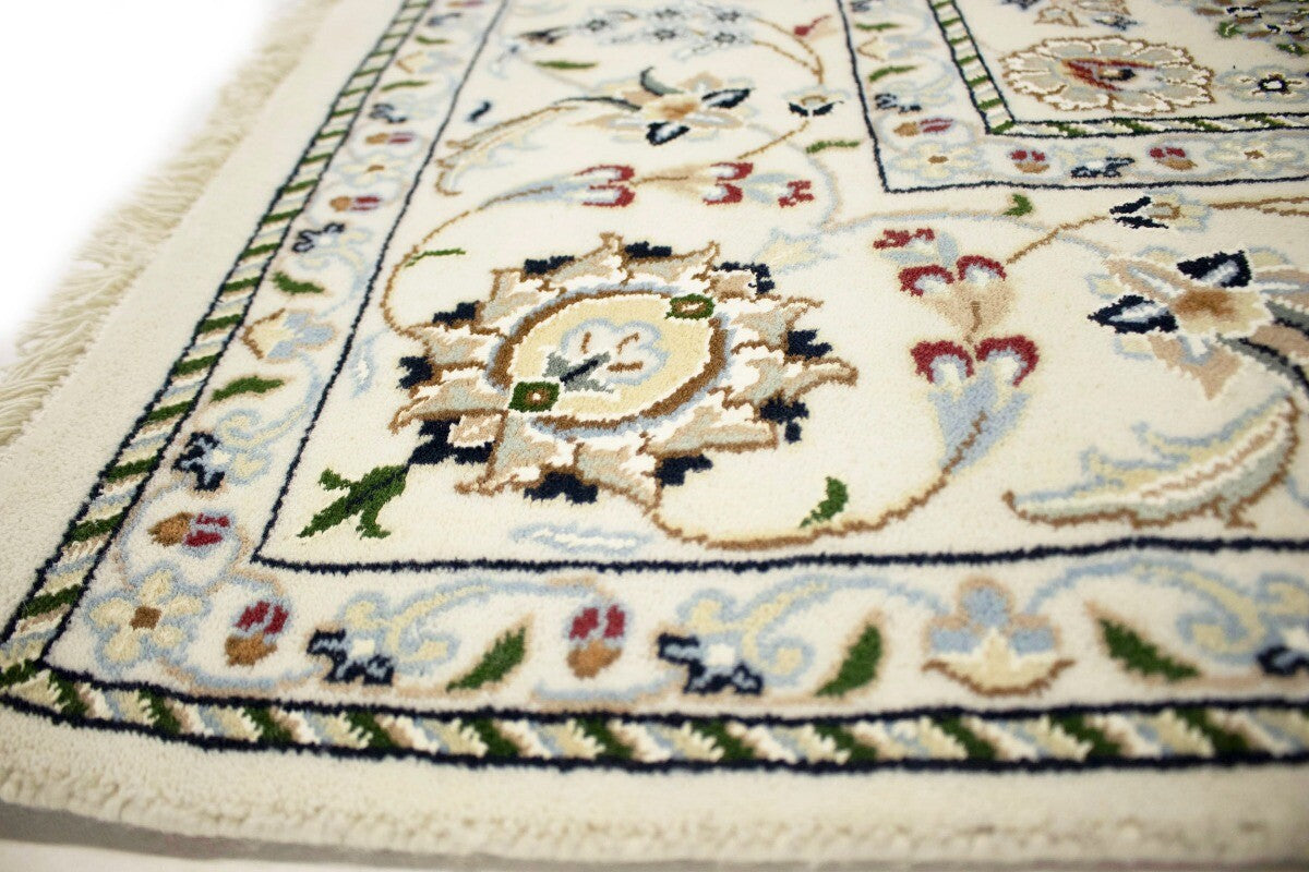 Handmade Indo-Nain Classic Floral Design Wool