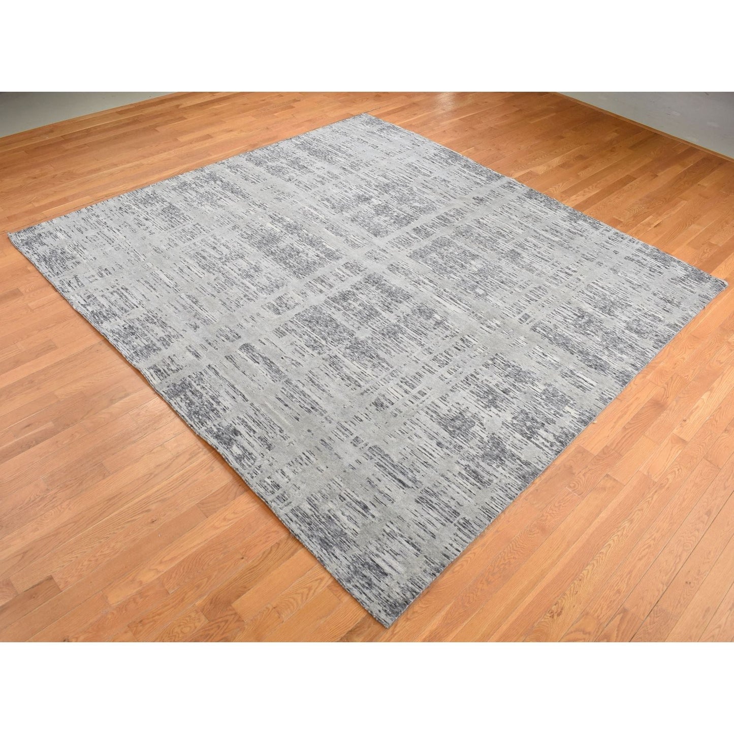 10'1"X10'1" Gray Natural Wool Modern Design Hand Knotted Square Rug