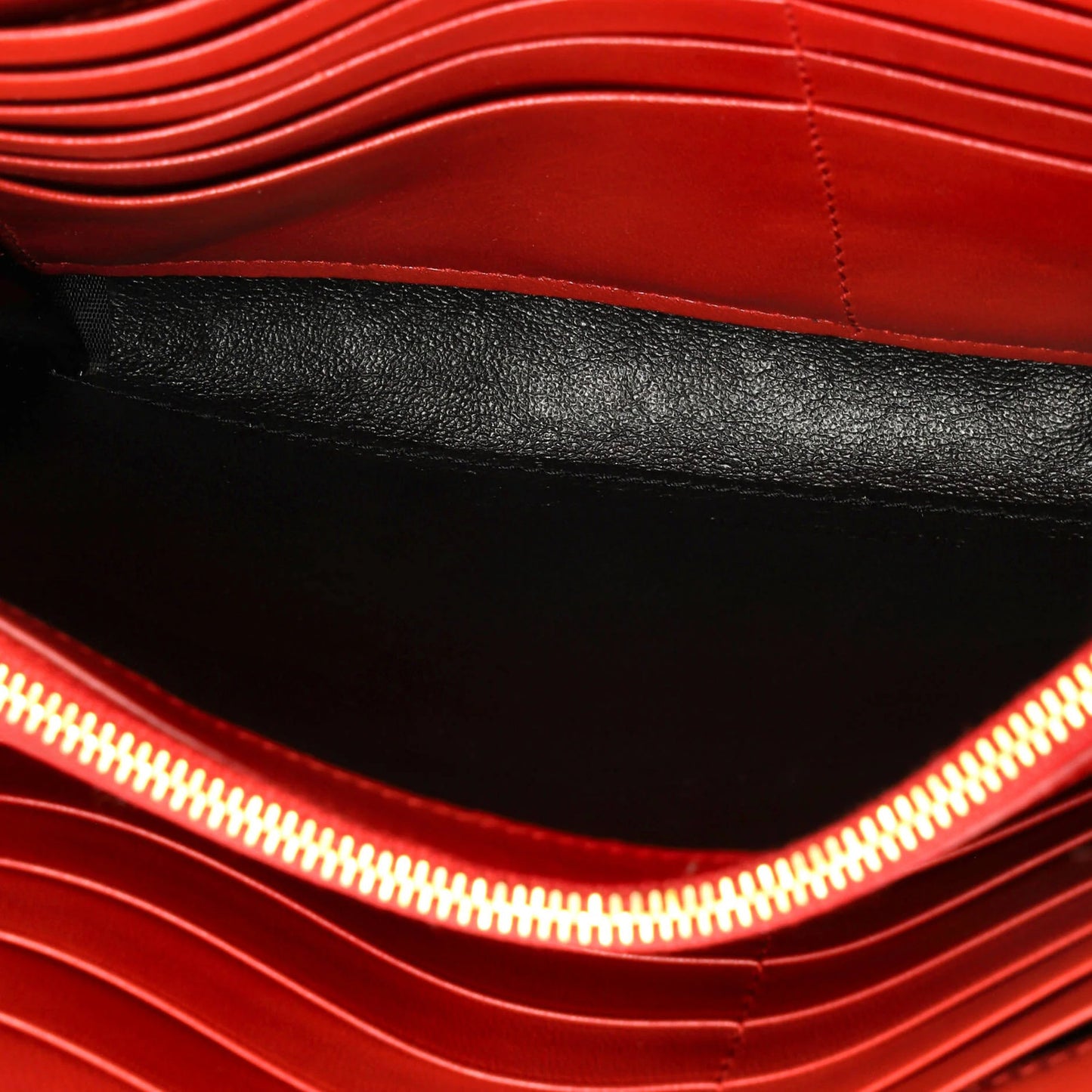 Saint Laurent Classic Monogram Wallet On Chain Patent