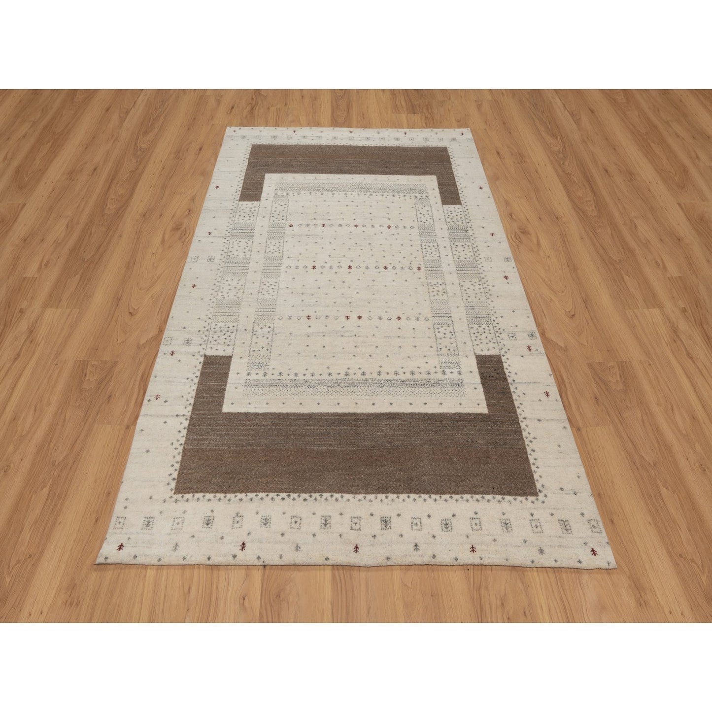 5'X7'10" Ivory Lori Buft Modern Striae Design Pure Wool Hand Knotted Rug