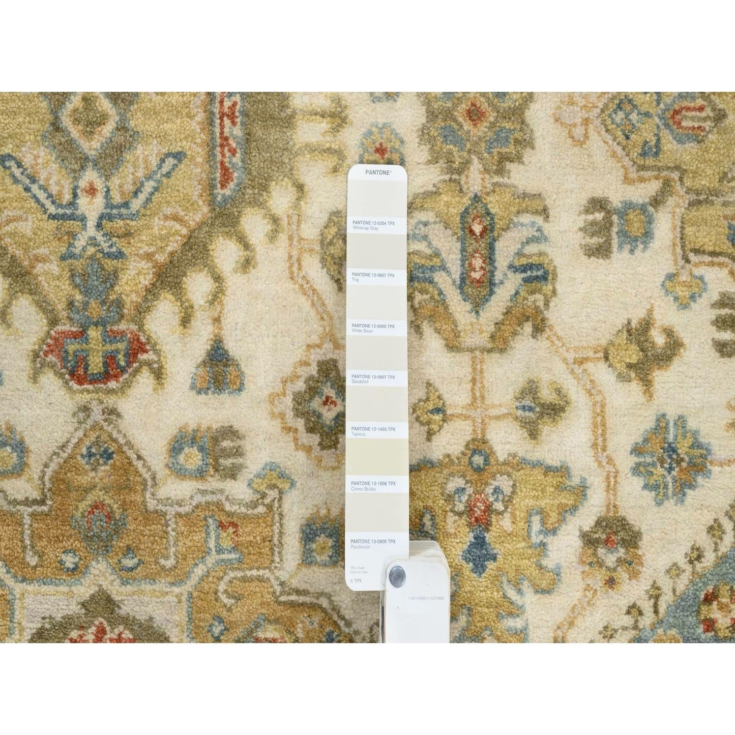 8'10"X8'10" Ivory Hand Knotted Karjihooz Design Wool Round Rug