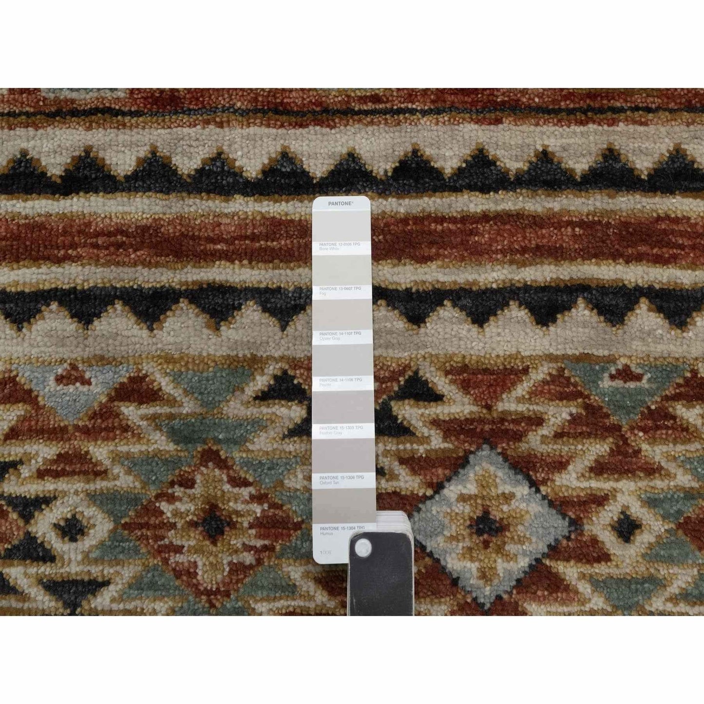 2'6"X9'10" Oyster Gray Southwest Design Hand Knotted Pure Wool Runner Rug