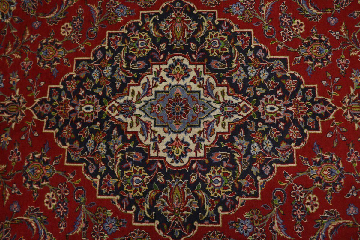 Vintage Traditional Signed Oriental Rug Handmade