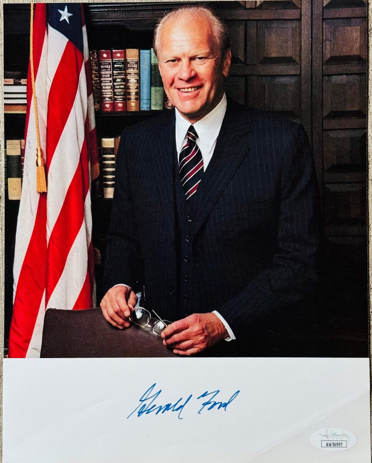 Gerald Ford 38Th President Autographed 8X10 Photo (Jsa)