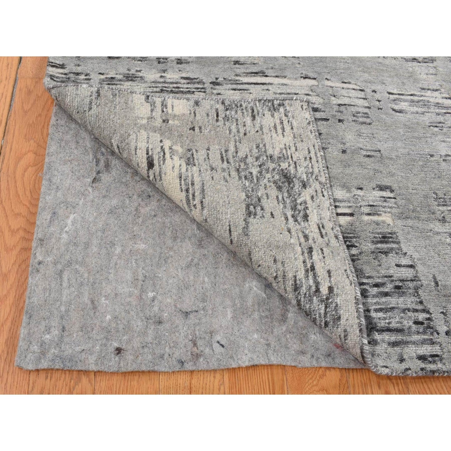 10'1"X10'1" Gray Natural Wool Modern Design Hand Knotted Square Rug