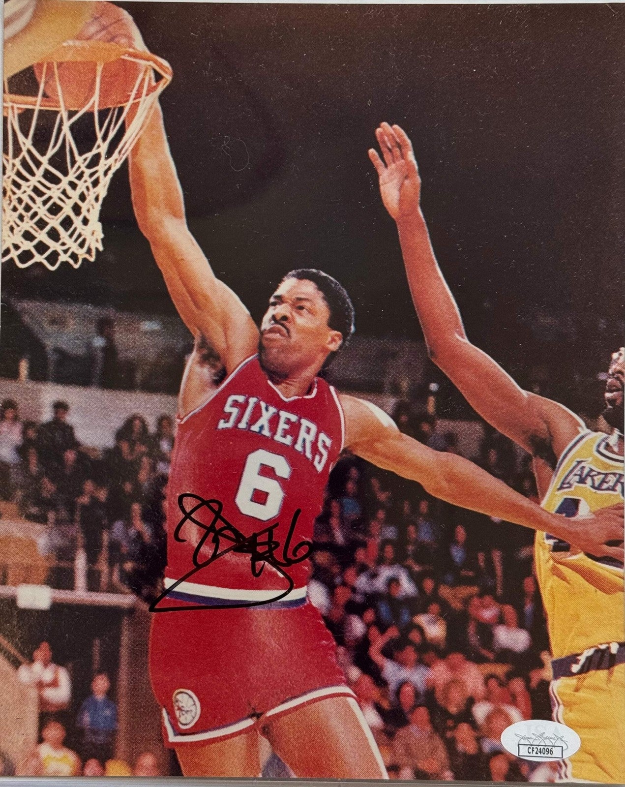 Julius Erving Autographed Sixers 8X10 Basketball Photo (Jsa)