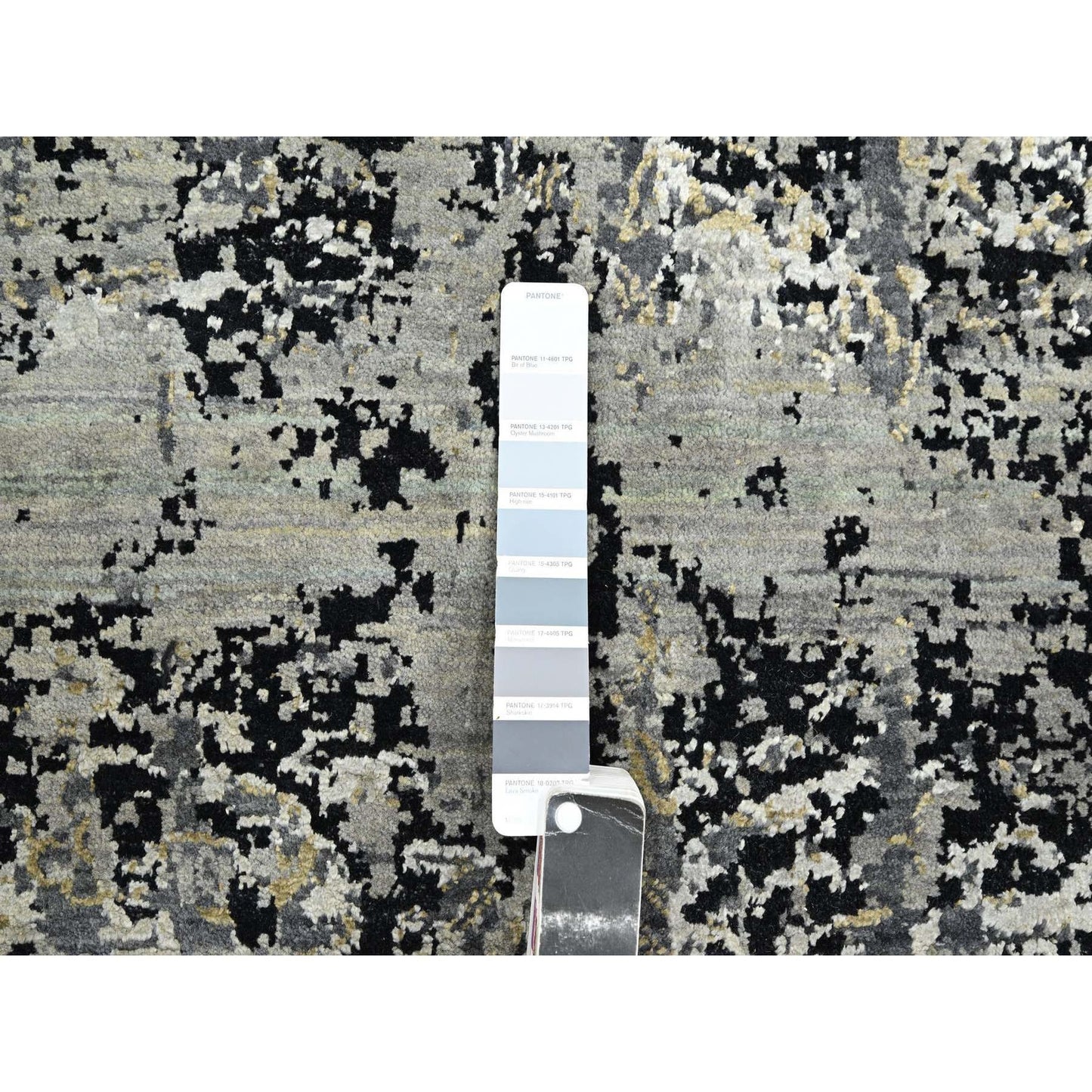 9'X12'2" Gray Erased Zoroastrian Design Wool And Silk Hand Knotted Rug