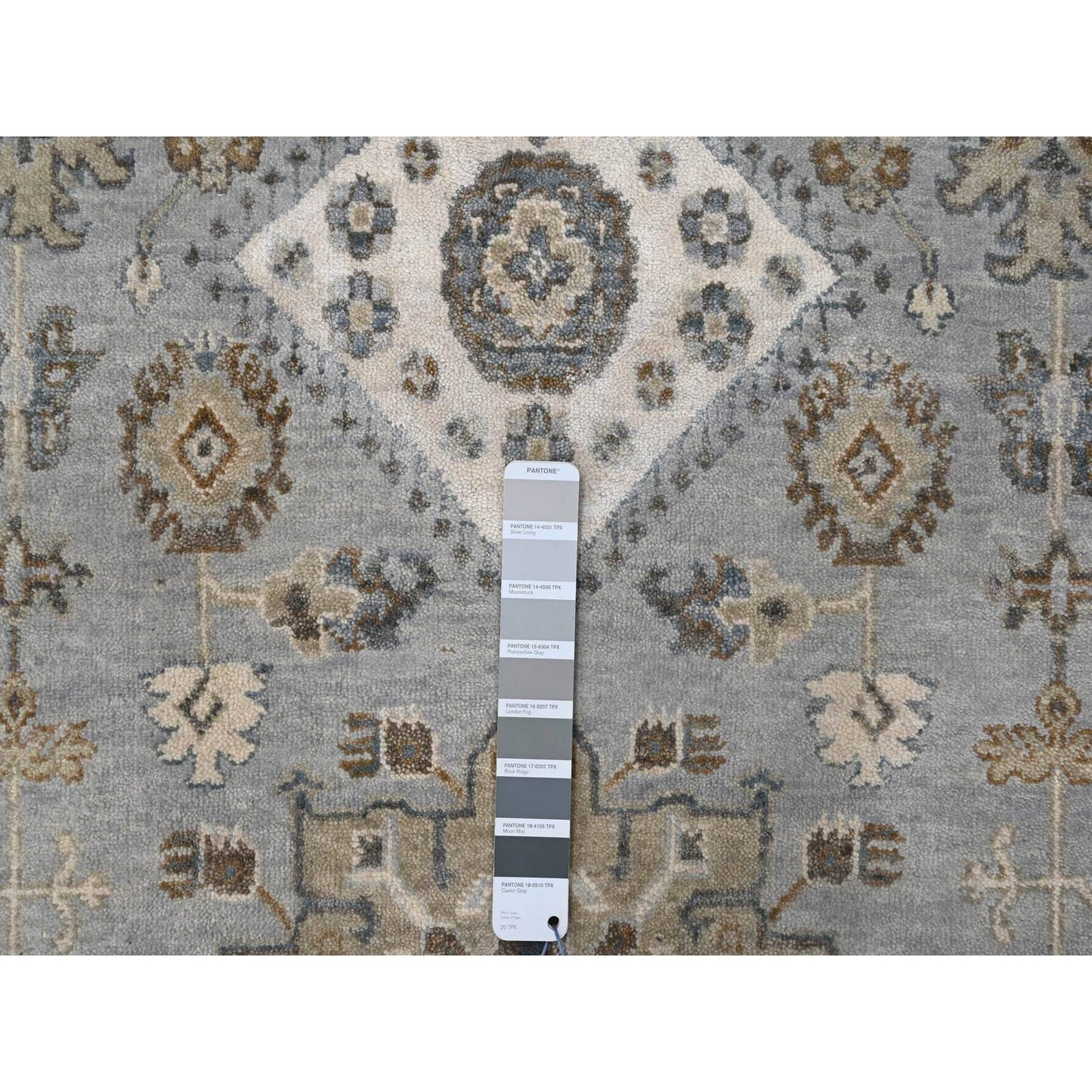 11'X11' Agreeable Gray Karjihooz 100% Wool Hand Knotted Squarish Rug