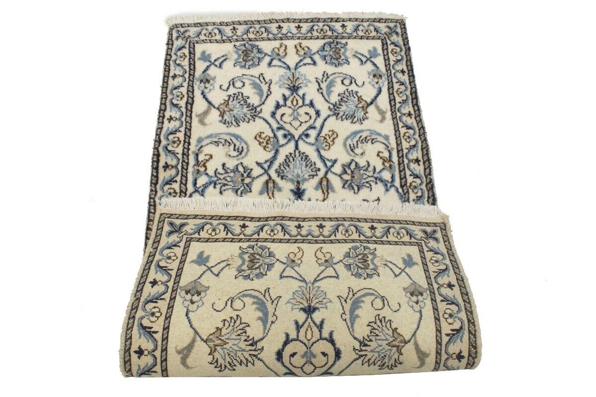 Handmade Nain Oriental Rug Small Wool Carpet