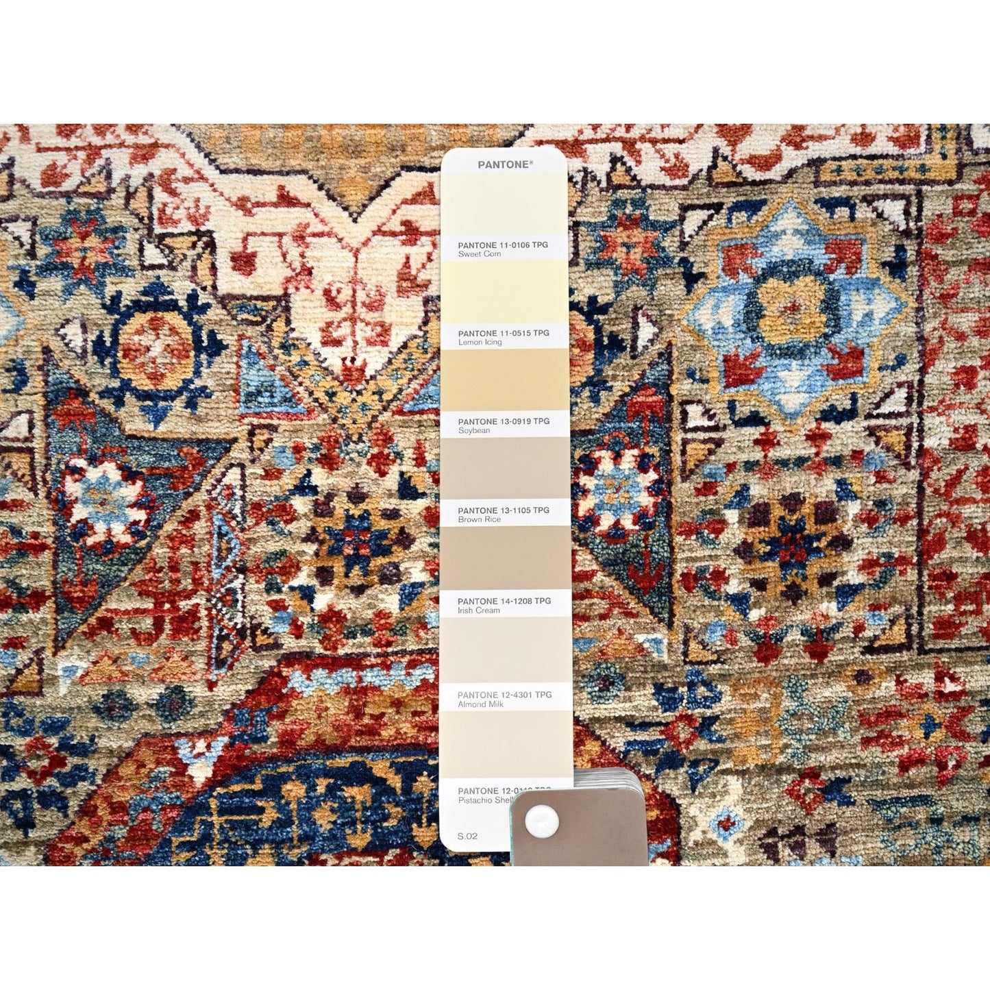 2'5"X10'3" White Mamluk Design Soft Wool Hand Knotted Runner Oriental Rug