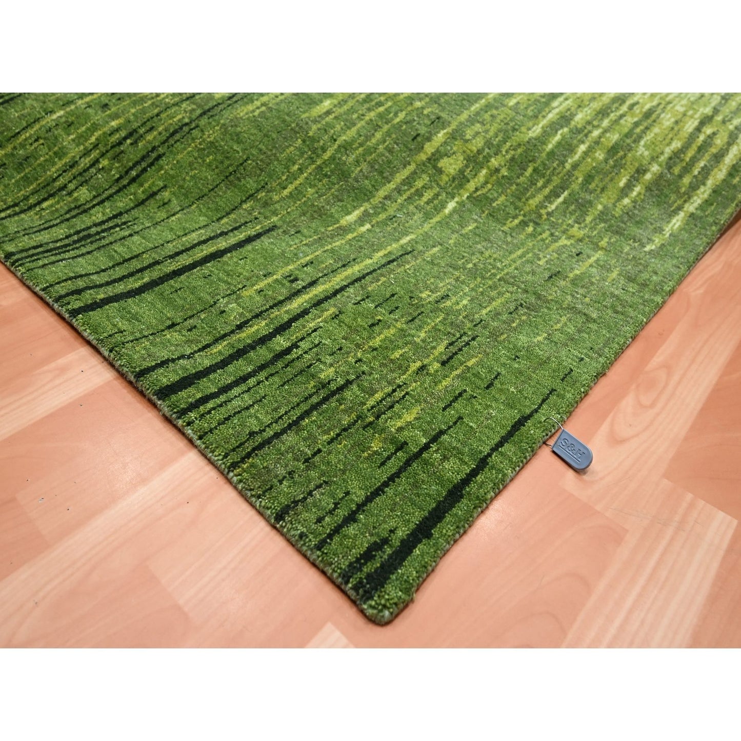 8'2"X10'3" Pickle Green Vertical Ombre Design Hand Knotted Soft Wool Rug