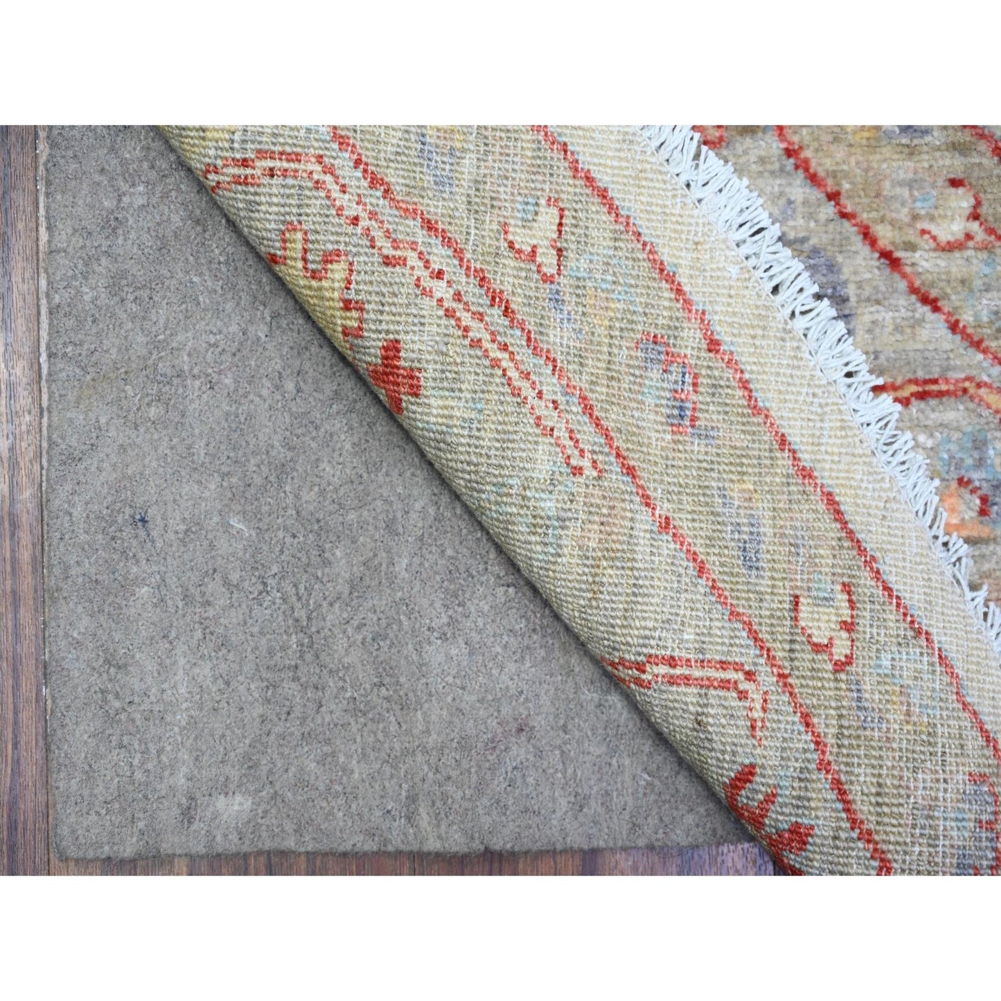 8'X8' Ivory Ziegler Mahal Hand Knotted Pure Wool Round Oriental Rug