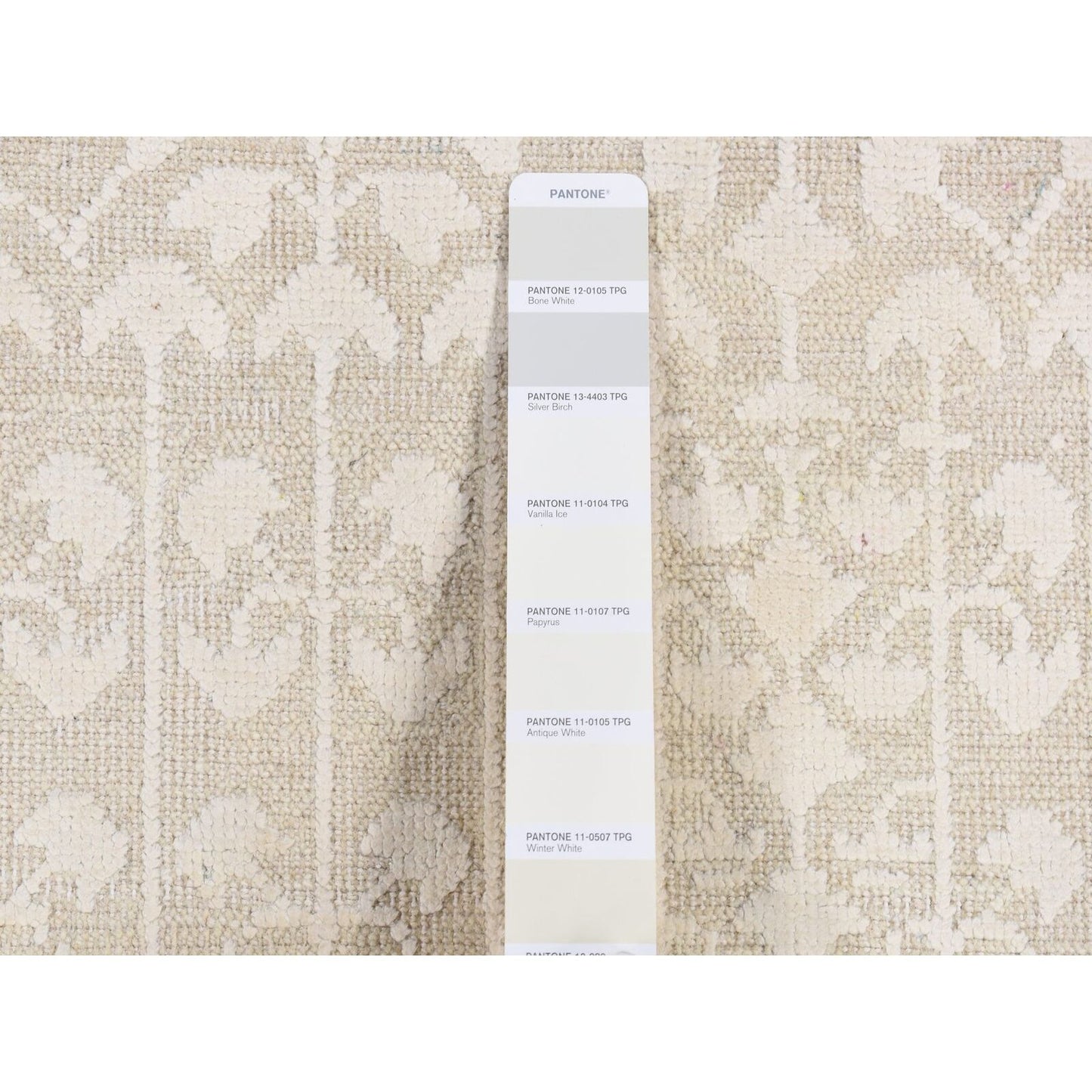2'6"X10'1" White Hand Knotted Tone On Tone Design Silk Wool Runner Rug