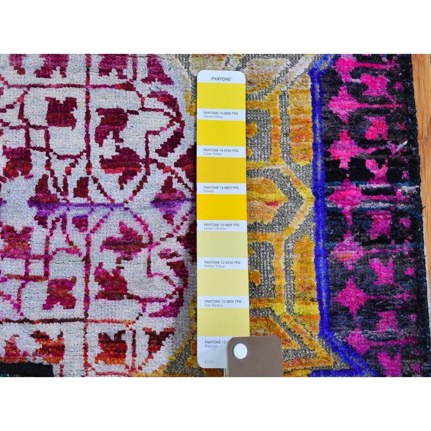 2'6"X10'4" Sari Silk With Textured Wool Mamluk Design Handmade Runner Rug