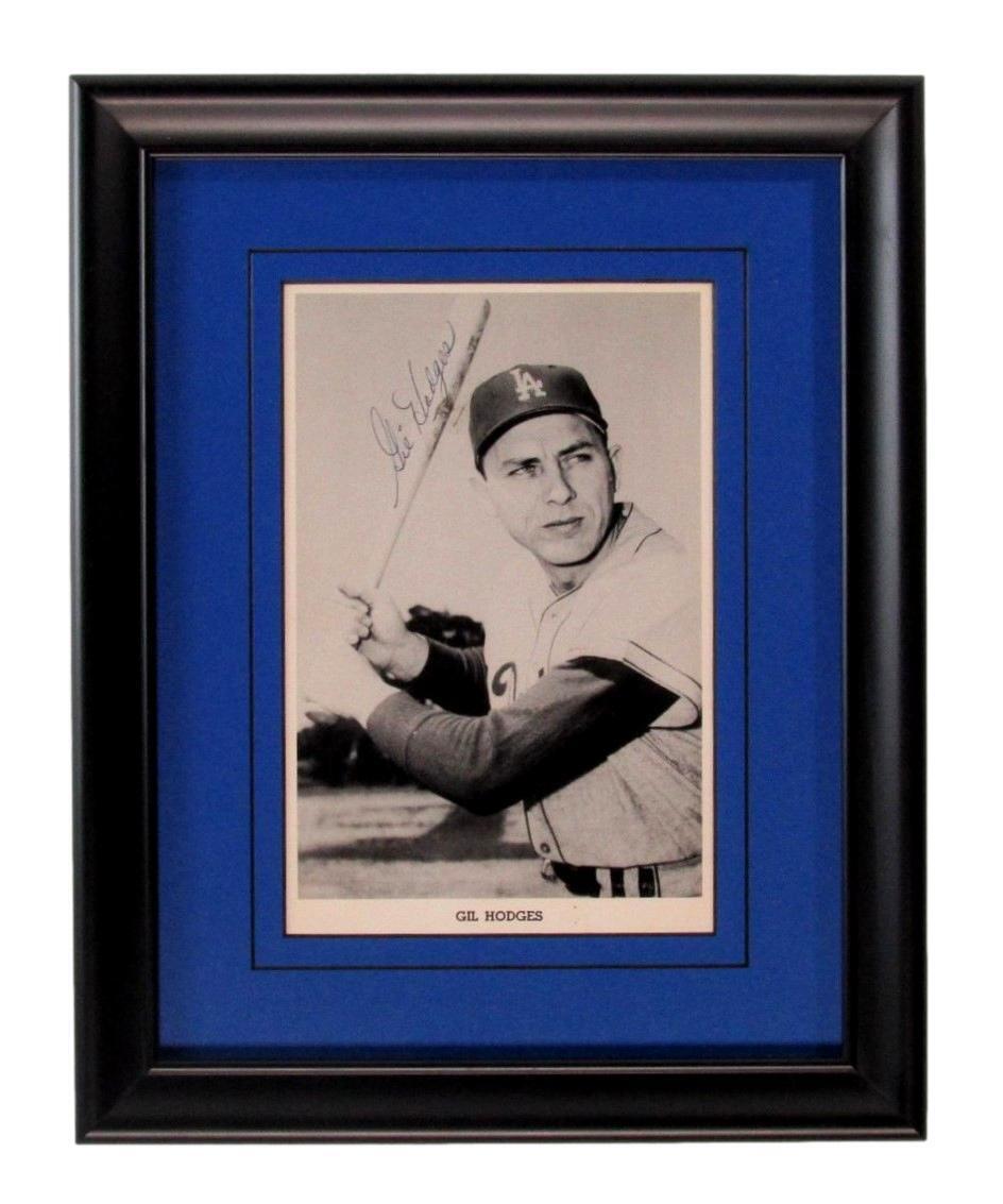 Gil Hodges Hof Signed/Autographed 5X7.5 B/W Photo