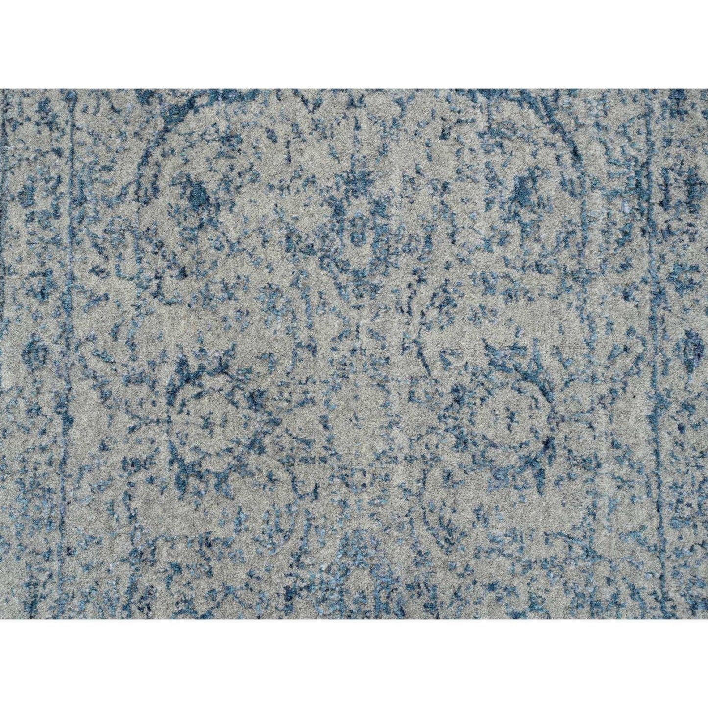 2'7"X8'1" Fine Jacquard Wool And Silk Hand Loomed Gray Runner Rug