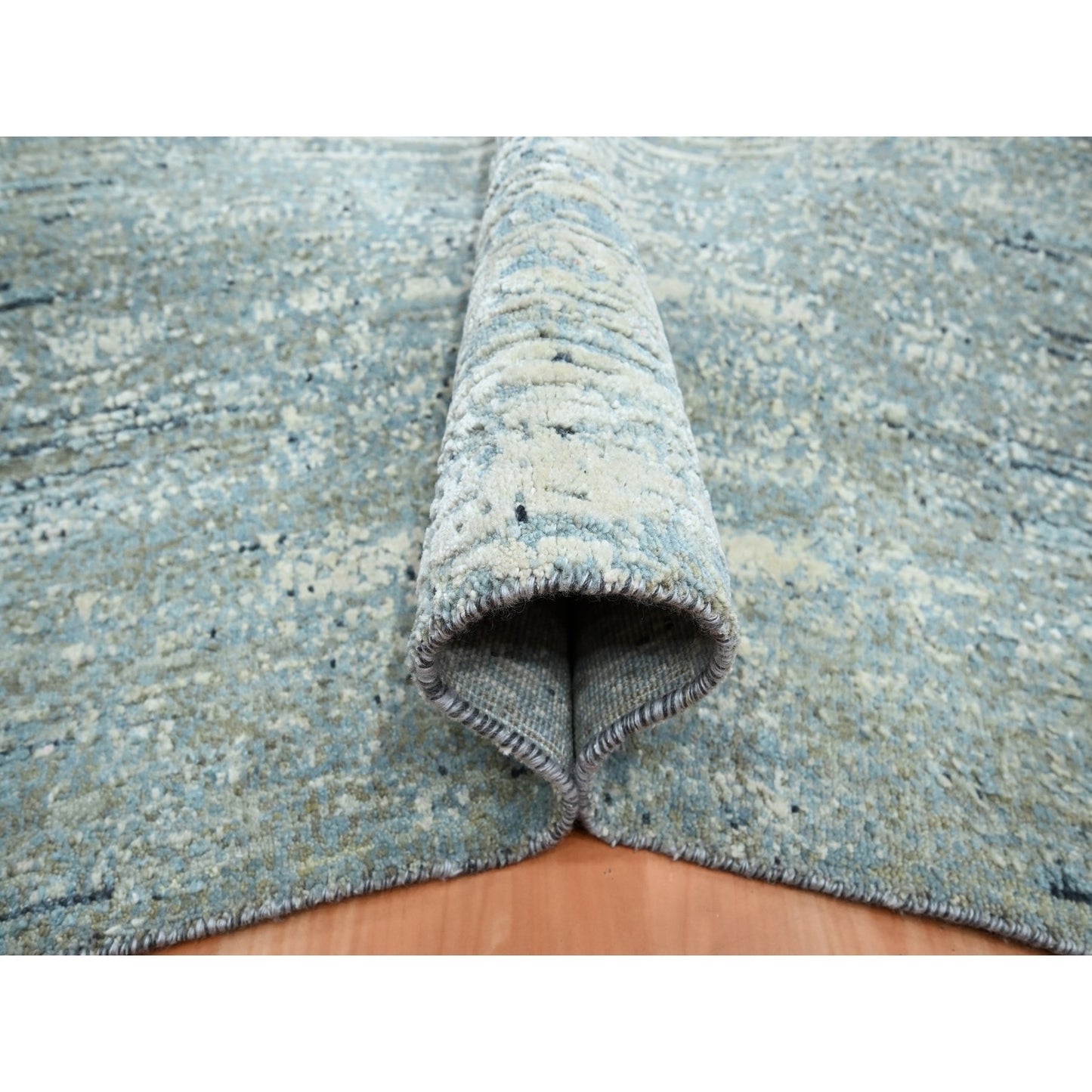 8'X10'1" Blue Horizontal Ombre Design Wool And Pure Silk Hand Knotted Rug