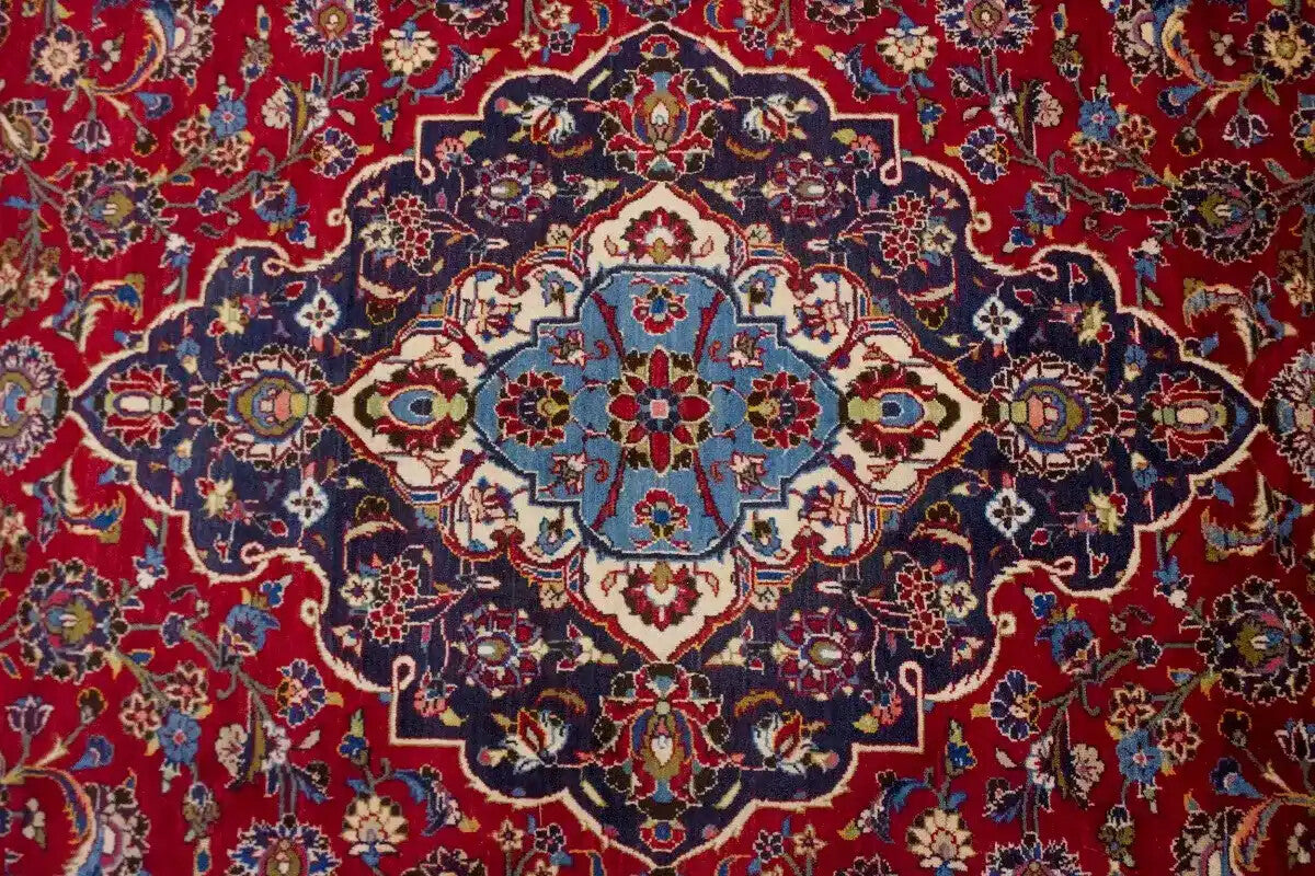 Vintage Handmade Oriental Rug Classic Floral Wool
