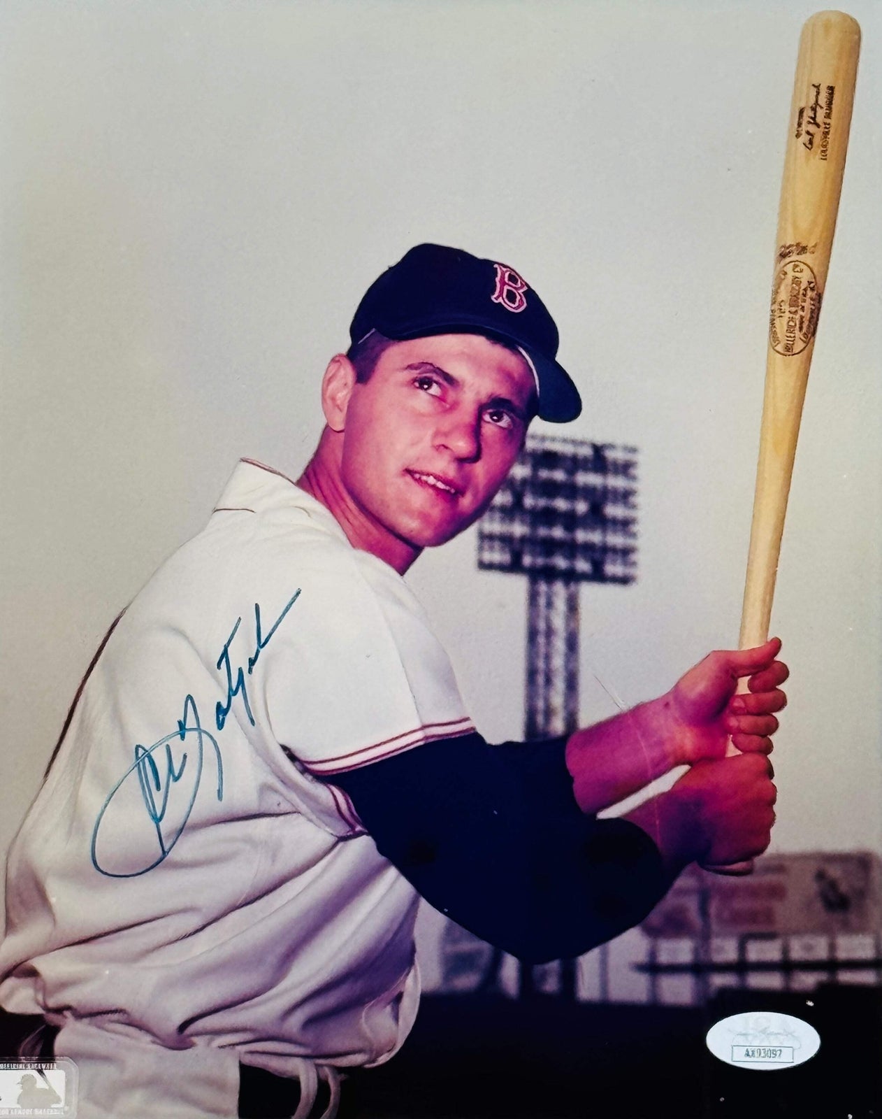 Carl Yastrzemski Autographed 8X10 Baseball Photo (Jsa)