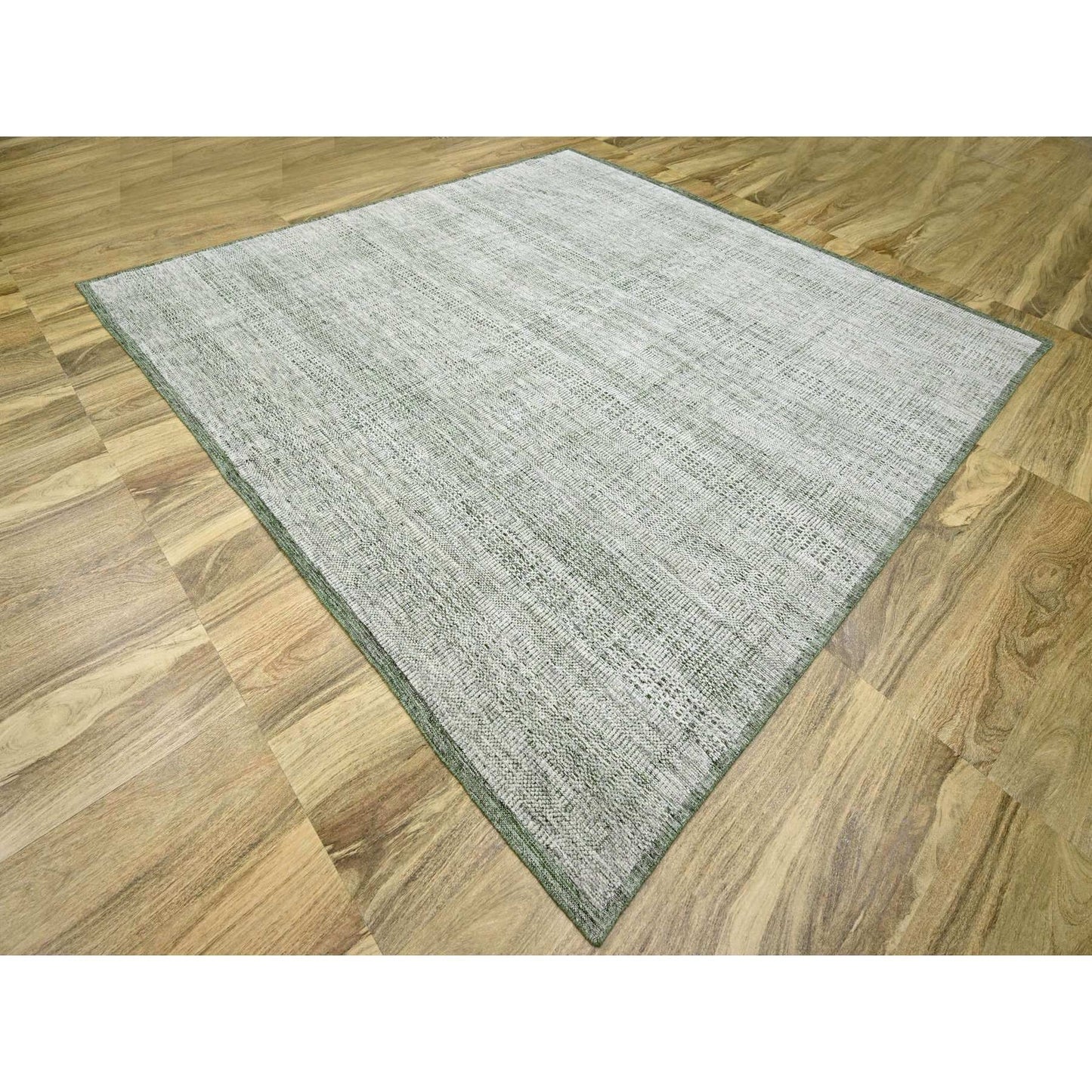 10'2"X10'2" Green & White Grass Design Pure Wool Hand Knotted Square Rug