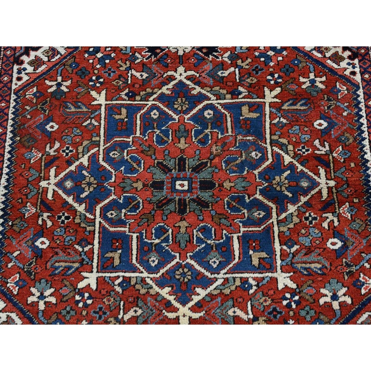 4'9"X5'10" Chili Red Antique Zoroastrian Heris Hand Knotted Pure Wool Rug
