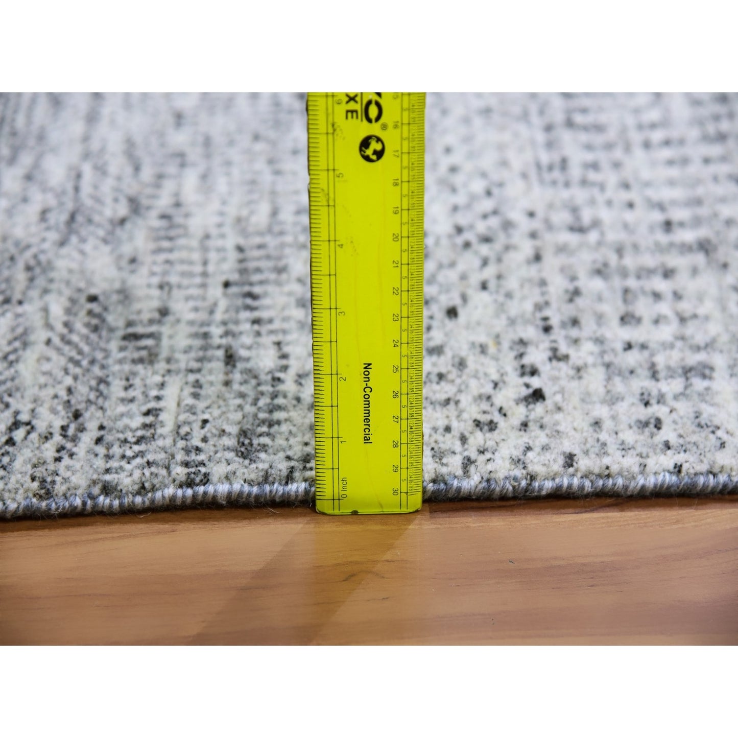 3'X5'1" Gainsboro Gray Grass Design Hand Knotted Undyed Organic Wool Rug