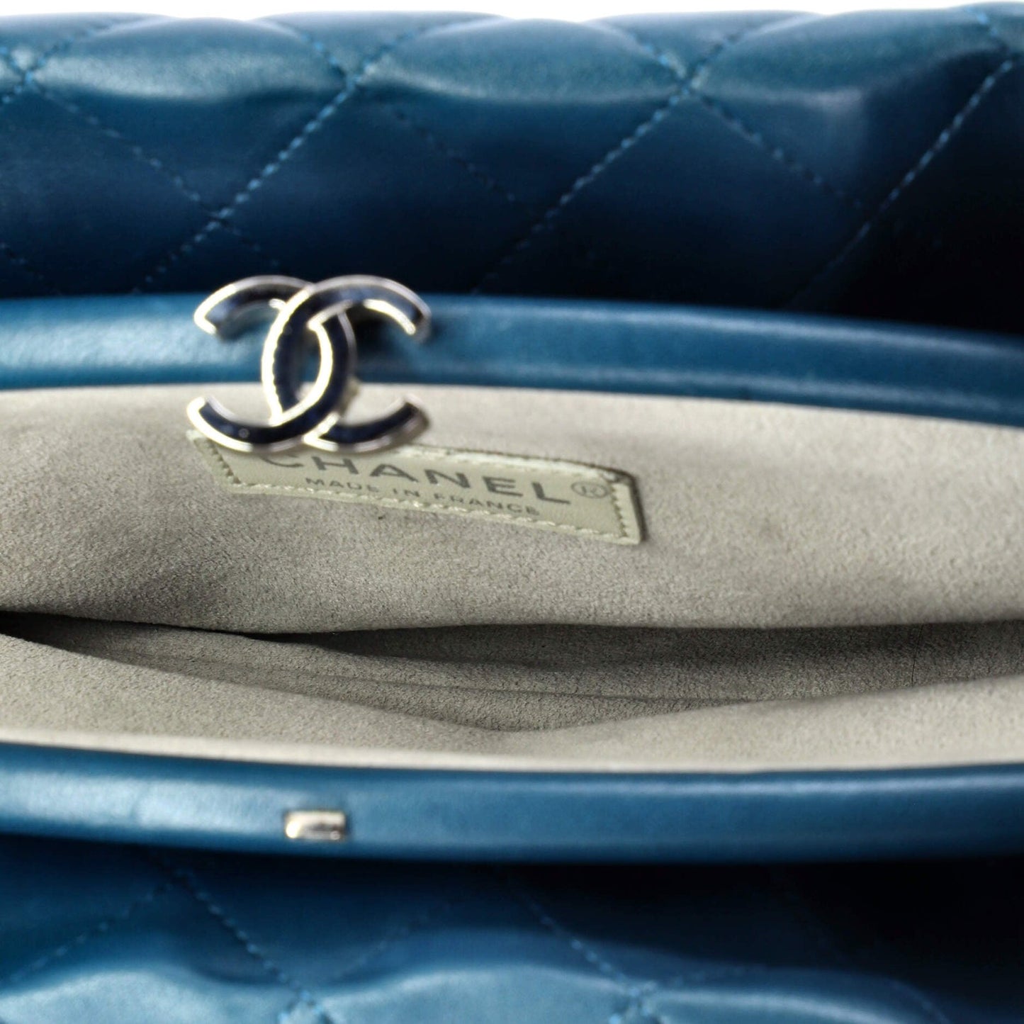 Chanel Cc Kisslock Clutch Quilted Calfskin