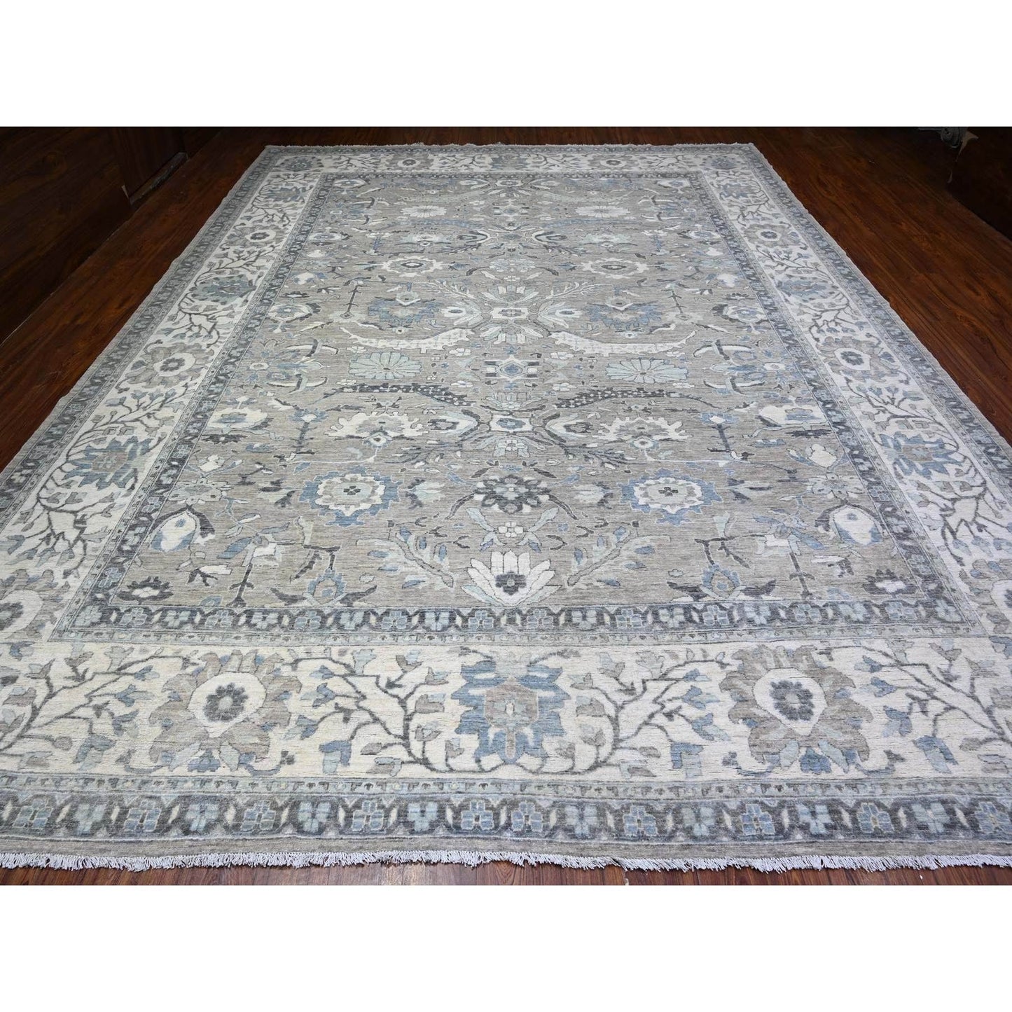 11'6"X15' Mineral Deposit Gray Sickle Leaf Design Pure Wool Oversized Rug