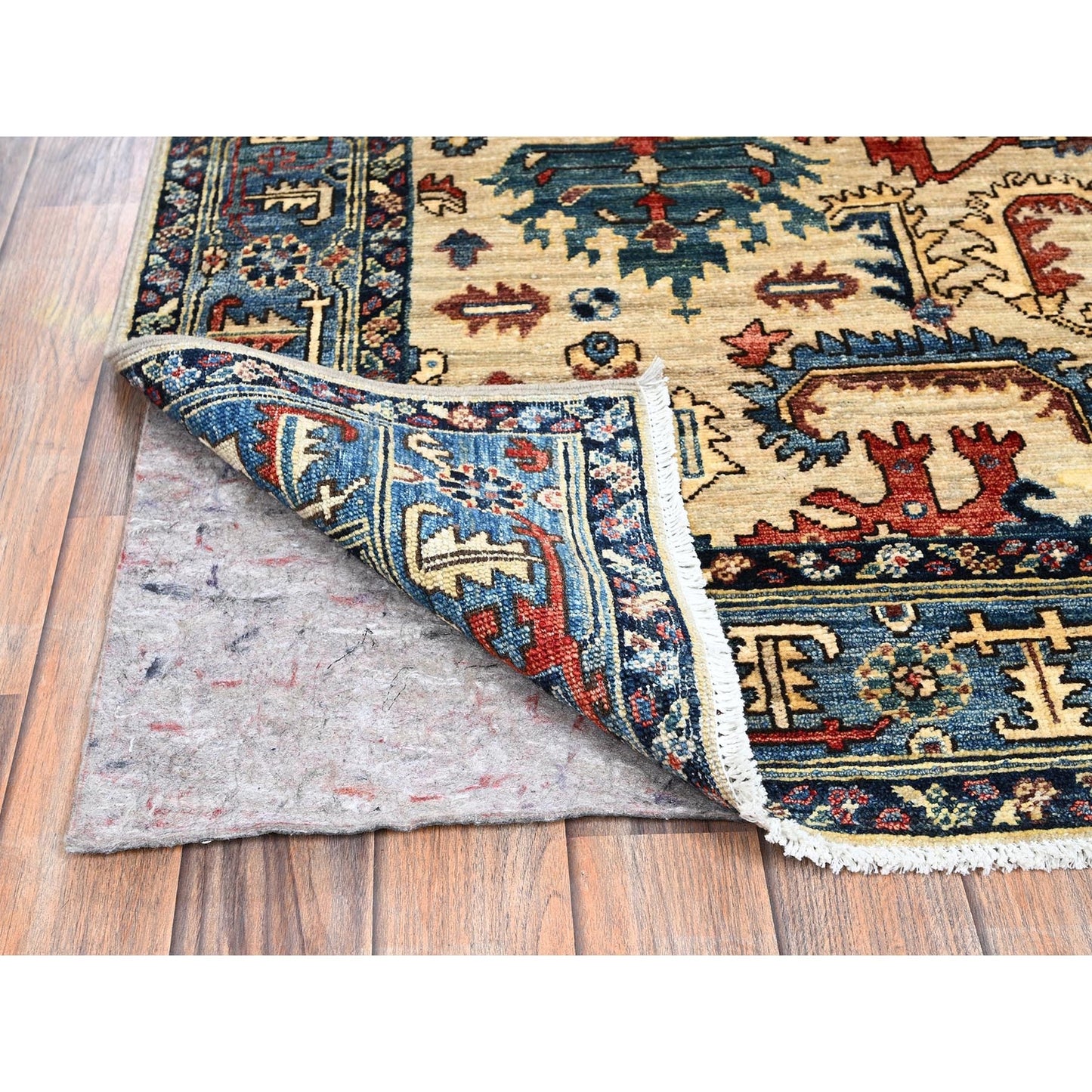 5'3"X8'6" Ivory Zoroastrian With Serrated Gul Motif Wool Hand Knotted Rug