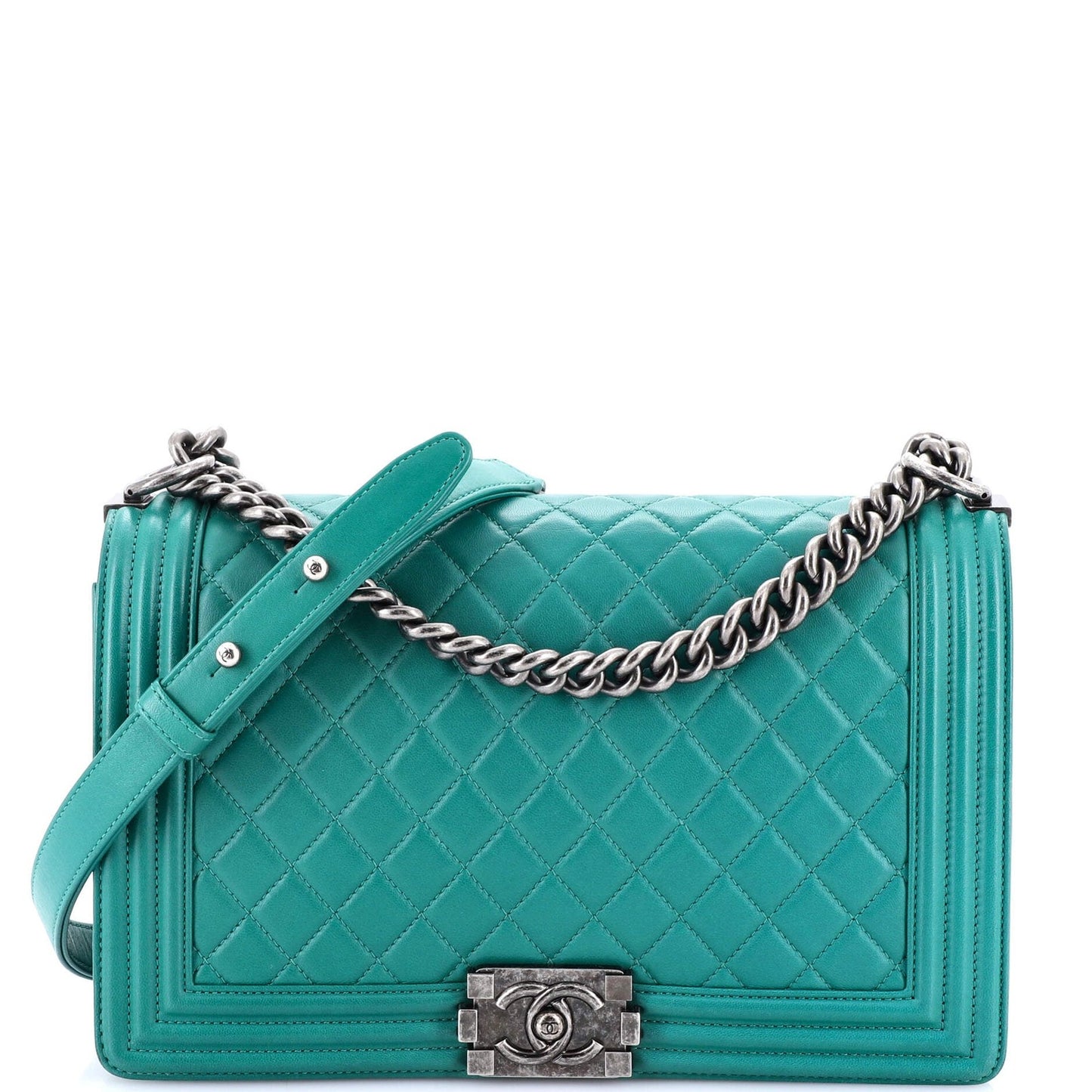Chanel Boy Flap Bag Quilted Calfskin New Medium
