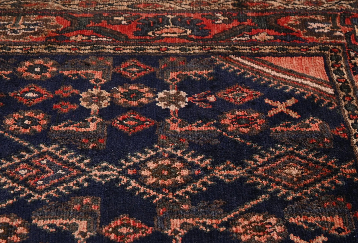 Hand-Knotted Vintage Oriental Rug 3'6X6'5 Ft