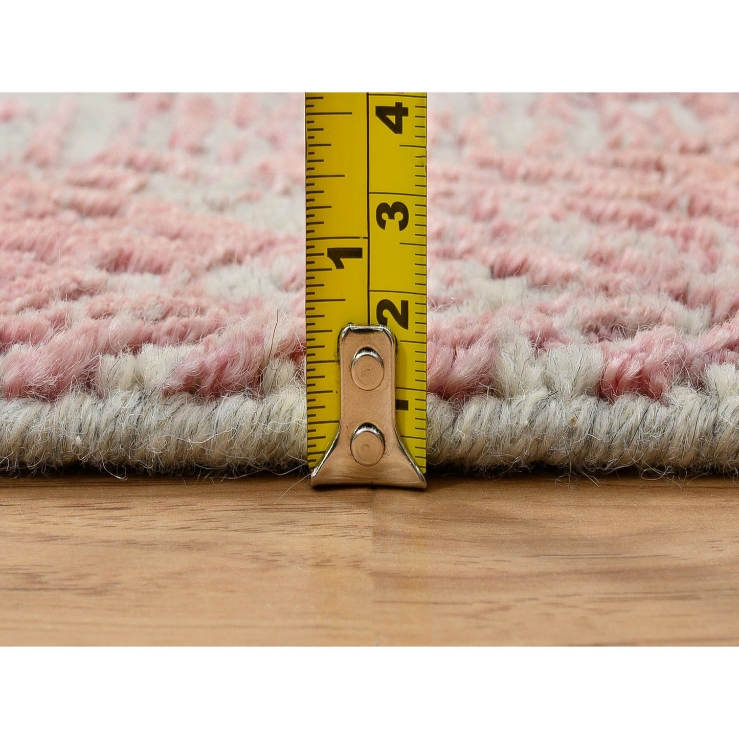 2'6"X8' Rose Pink Wool And Art Silk Jacquard Hand Loomed Runner Rug