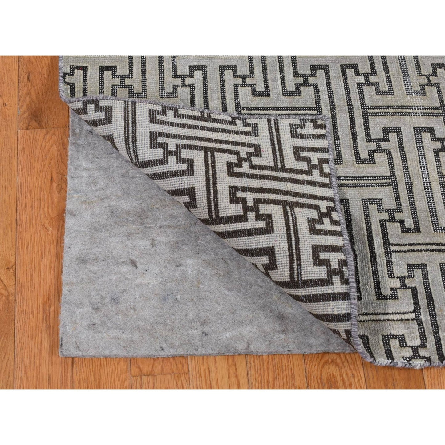 7'10"X10'3" Gray Pure Silk With Wool Roman Key Design Hand Knotted Rug