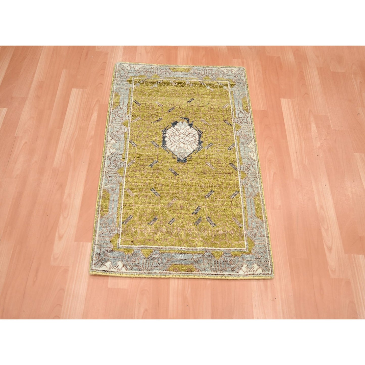 2'1"X3'1" Golden Yellow Pinecone Design Hand Knotted Pure Wool Mat Rug