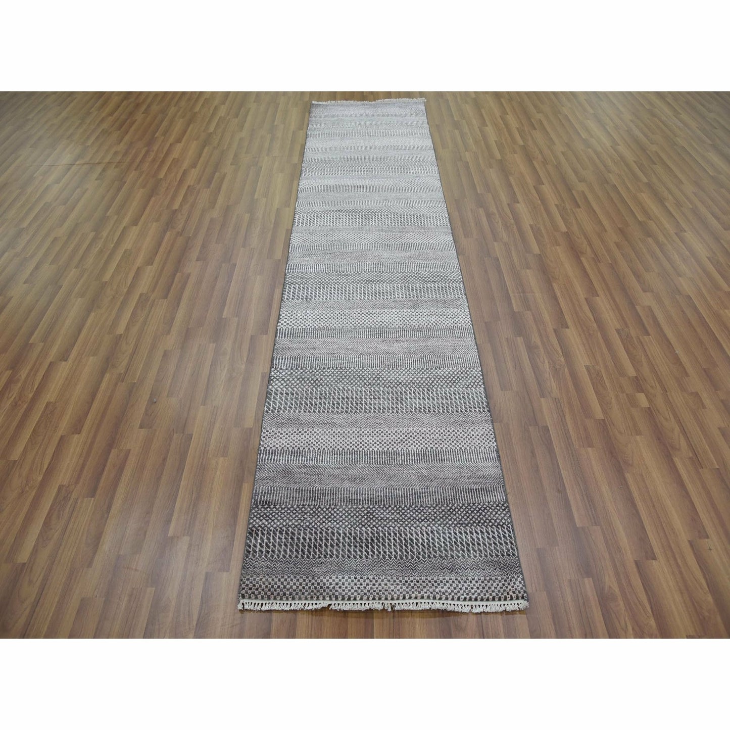 2'8"X10'2" Gray Wool And Silk Hand Knotted Modern Grass Design Runner Rug