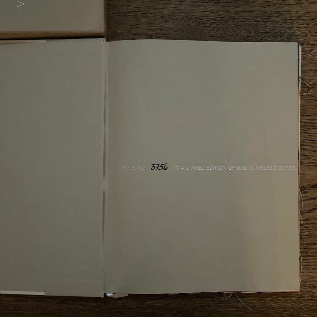 Visionaire 22 Chic Mario Testino Very Good Condition Limited Ed3000S Fashion Box