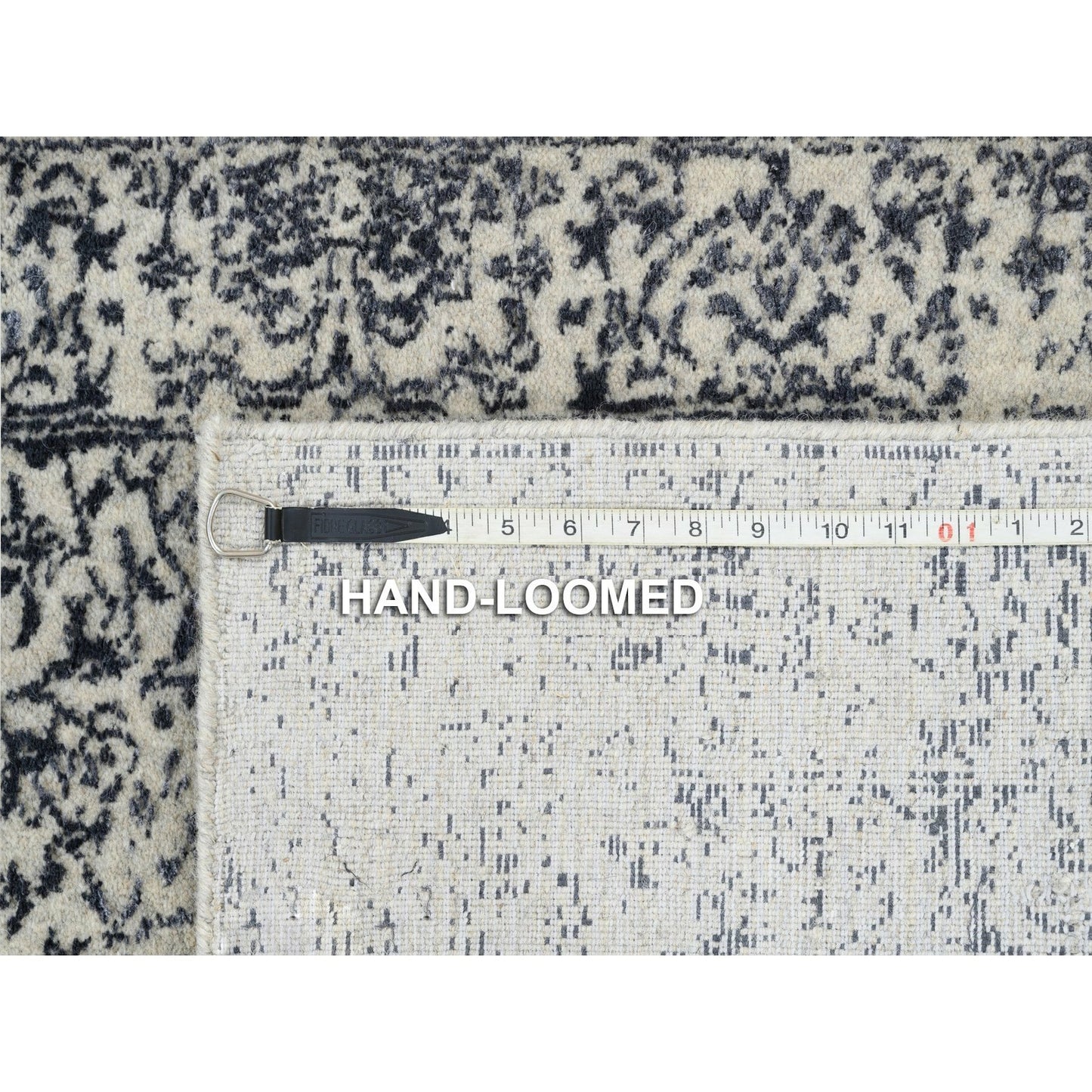 2'6"X6' Hand Loomed Light Gray Fine Jacquard Wool And Art Silk Runner Rug