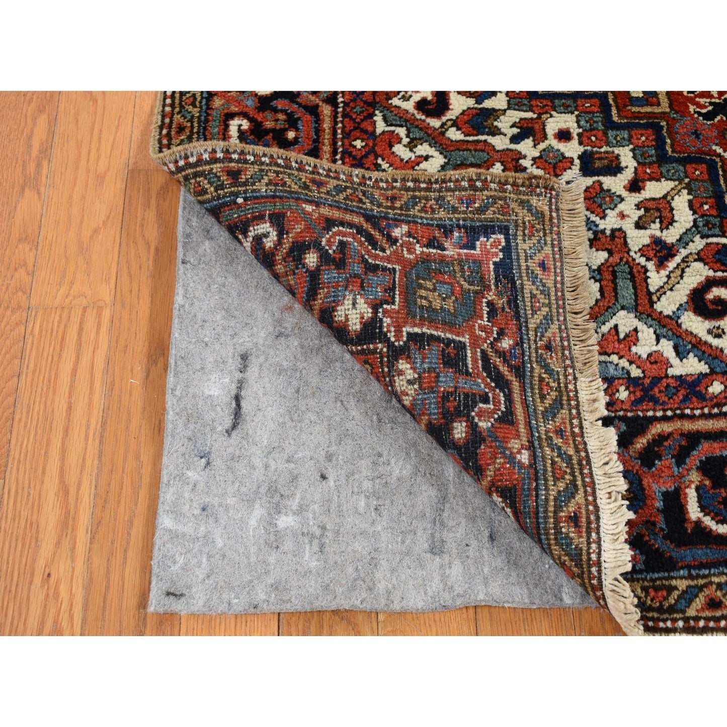 4'9"X5'10" Chili Red Antique Zoroastrian Heris Hand Knotted Pure Wool Rug