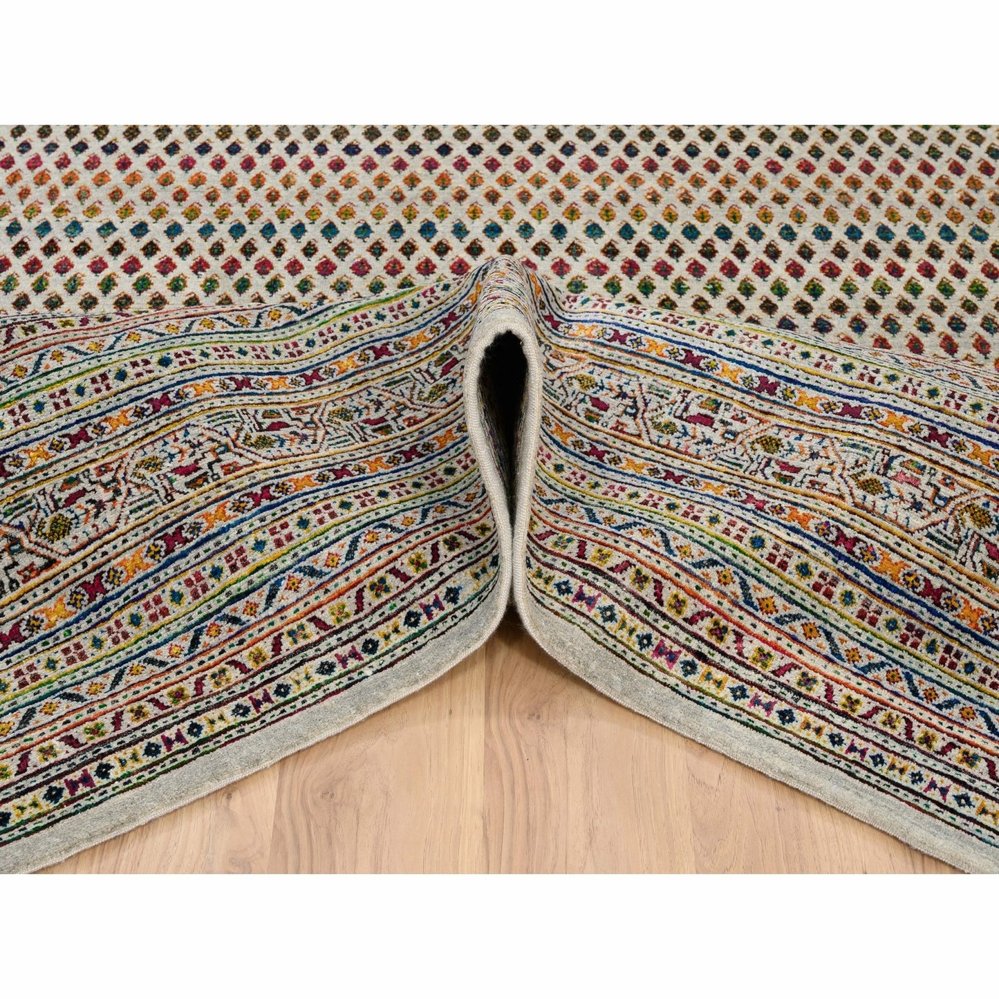 8'8"X12'2" Hand Knotted Beige Saroogh Colorful Wool And Sari Silk Rug