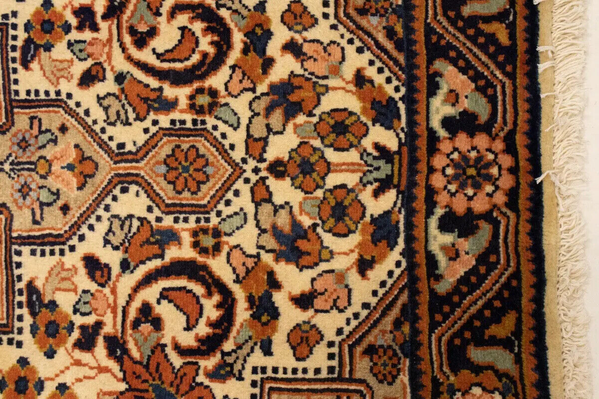 Vintage Handmade Floral Oriental Rug Carpet