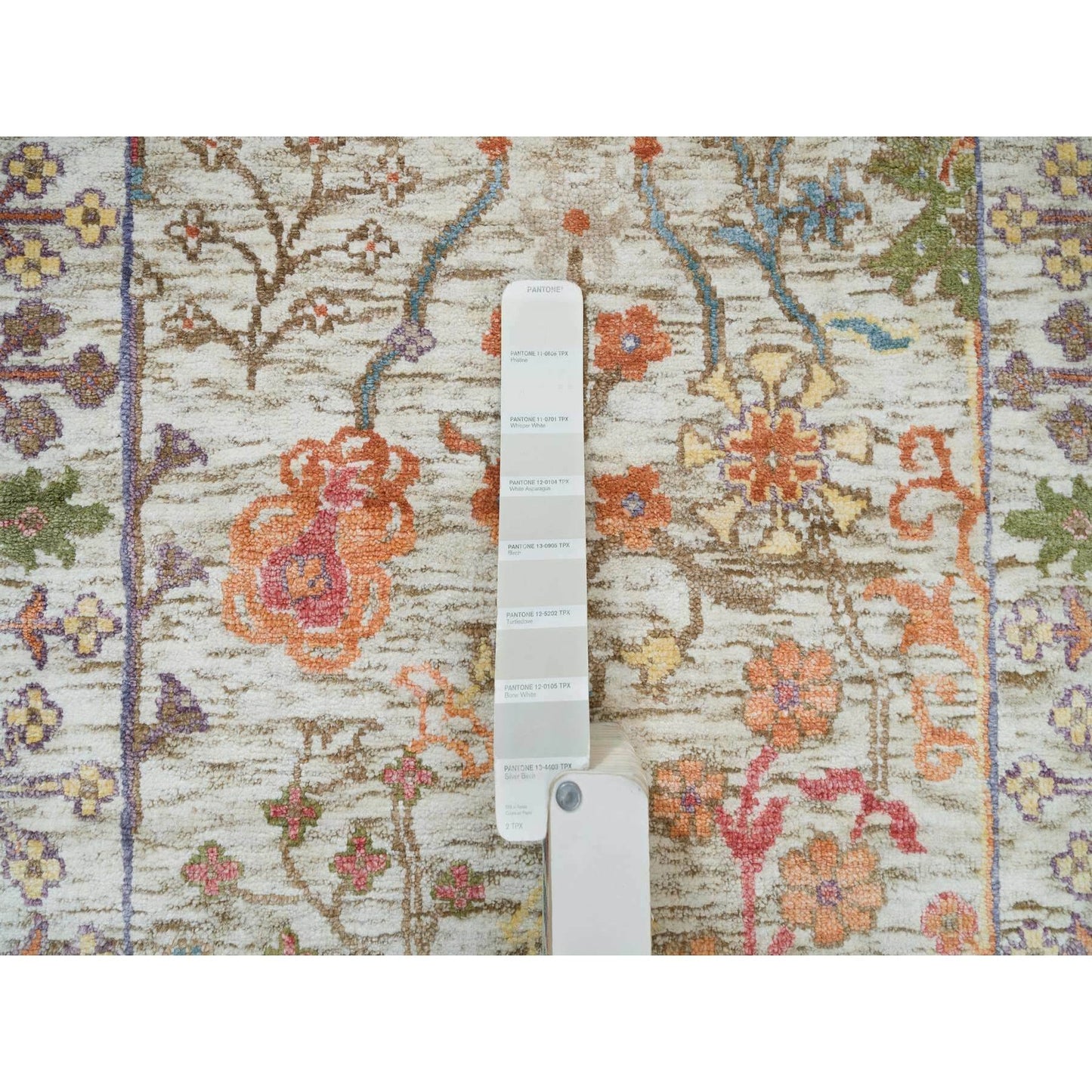 2'6"X6'2" Taupe Hand Knotted Directional Vase Design Silk/Wool Runner Rug