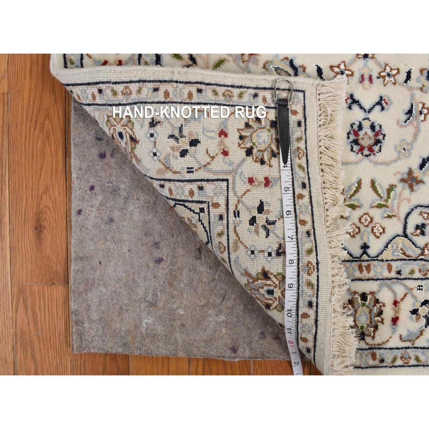 2'9"X8'6" White Nain With Center Motif Flower Design Runner Oriental Rug