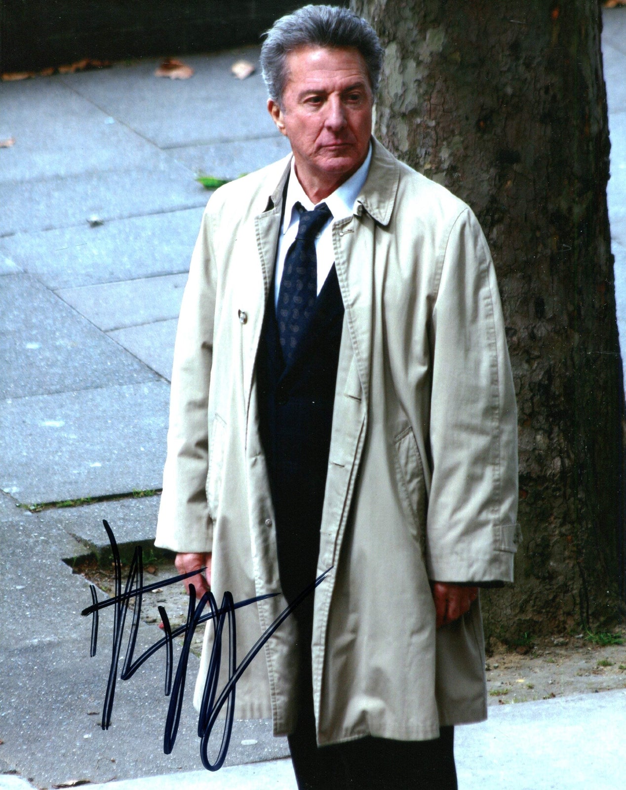 Dustin Hoffman Autographed 8X10 Photo