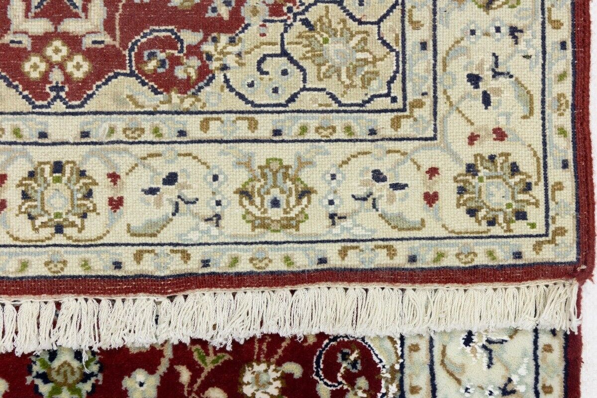 Handmade Indo-Nain Oriental Rug Classic Red