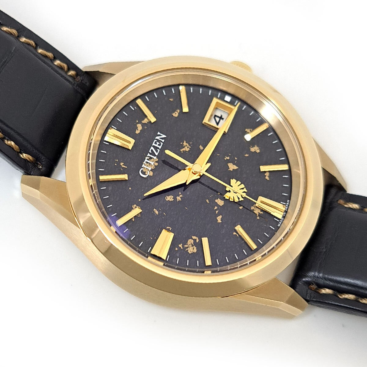 Citizen The Citizen Limited Edition Sand-Made Washi Dial Aq4103-16E