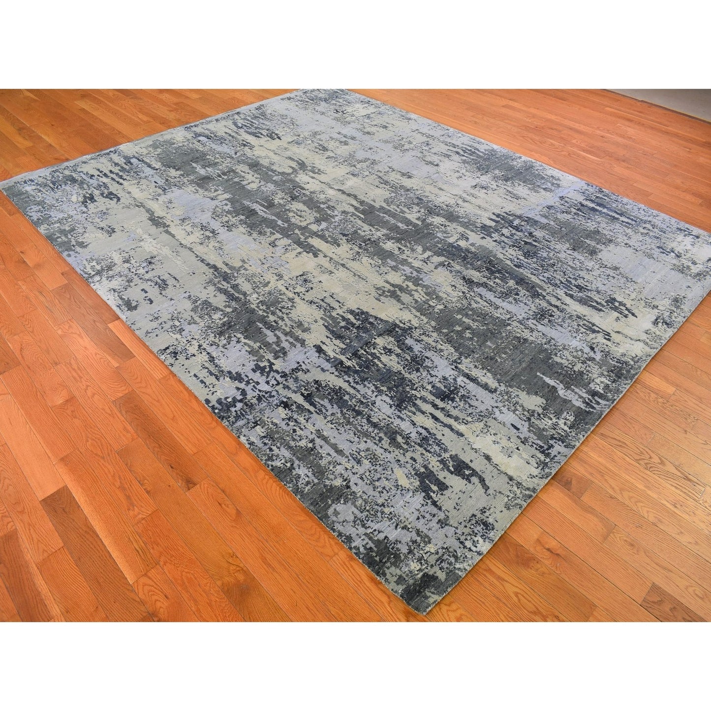 8'2"X10'2" Abstract Design Wool And Pure Silk Hand Knotted Oriental Rug